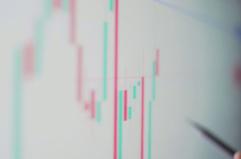 Il 2026 non &egrave; il 2022, Nomura rilegge il rischio energia per le banche centrali