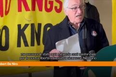 A New York Robert De Niro contro "King" Trump