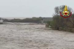 Maltempo in Molise, crolla ponte sulla SS16 a Montenero di Bisacci