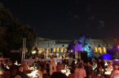 Lo swing di Mellone incanta il Colosseo, tra volti noti della tv e un inedito "gluten free"