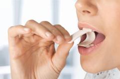 Oggi è la Giornata del chewing gum, icona pop sotto la lente della scienza