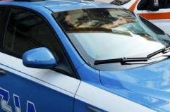 Sassi contro pullman dei tifosi di Pistoia, autista ucciso dopo match di basket a Rieti