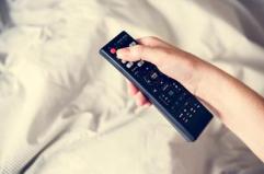 Ascolti tv, in prime time è testa a testa Rai1-Canale 5 Ascolti tv, in prime time è testa a testa Rai1-Canale 5