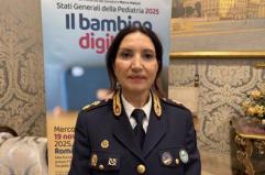 Polizia di stato: "Uso precoce smartphone espone bambini a reati e aggressioni"
