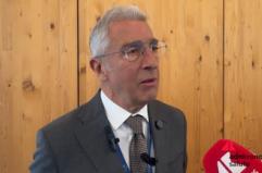 Neurologi: "Bene Ddl caregiver ma servono formazione e sostegno psicologico"