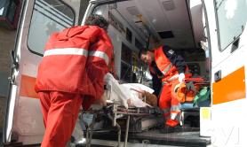 Scontro tra auto sulla provinciale Trinitapoli-Cerignola: cinque feriti, due in codice rosso