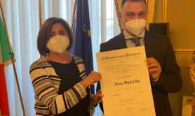 Bari, l'infermiere stakanovista diventa cavaliere al merito della Repubblica