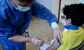 Puglia, partite vaccinazioni per pazienti fragili tra i 12 e i 16 anni