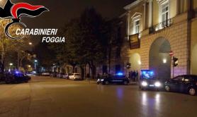 Trovati bossoli e mazze da baseball sull'asfalto: agguato a Foggia