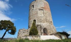 Potenza, Torre Guevara torner&agrave; visibile: sar&agrave; abbattuto edificio antistante