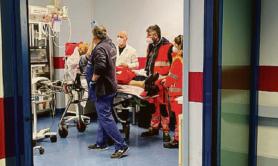 Donna di 95 anni cade dal letto del pronto soccorso e muore ad Andria