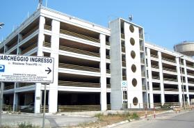 Bari, parcheggi pieni in centro ma il Polipark resta quasi vuoto Bari, parcheggi pieni in centro ma il Polipark resta quasi vuoto