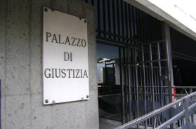 Taranto, il locale estorto con metodo mafioso: «Così Verdolino evocò il clan Cesario»
