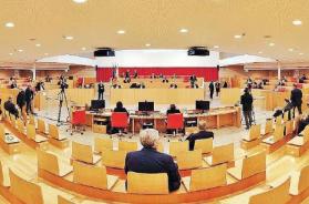 Effetto legge Laricchia sulla giunta: i &laquo;trombati&raquo; potranno fare gli assessori, ma hanno porte sbarrate in agenzie e cda