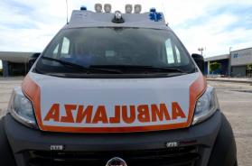 Orrore a Trani, 15enne pestata dalle coetanee per un meme condiviso in chat