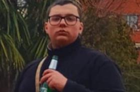 Ragazzo sbalzato dall'auto in corsa a Torre Santa Sabina: indagato l'amico alla guida, positivo all'alcol test Ragazzo sbalzato dall'auto in corsa a Torre Santa Sabina: indagato l'amico alla guida, positivo all'alcol test