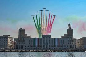 Bari, alla festa di San Nicola sorvolo delle Frecce tricolori: l'8 maggio torna la Pattuglia acrobatica