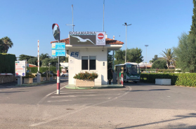 Paura a Rosa Marina: esplosi 4 colpi di pistola a salve contro agente immobiliare Rocco Colucci