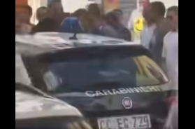 Un'altra rapina in gioielleria sventata dai passanti: a Sannicandro bandito fermato in strada