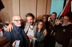 Flotilla, alla stazione di Bari arriva Tony La Piccirella: «Abbiamo ancora persone lì da rilasciare»