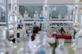 Università di Bari, scoperta la «firma cellulare» nelle donne predisposte al tumore al seno
