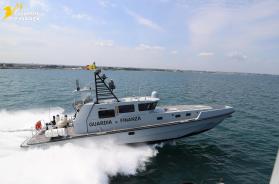 Frode da 20 milioni di dollari: arrestato in mare al largo di Bari un cittadino svizzero ricercato dall’Interpol