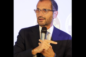 Minacce sui social al Sottosegretario Gemmato: «Finirai appeso a testa in giù come a Piazzale Loreto»