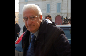 Sentenze tributarie, assolto ex presidente Tribunale Trani Bortone: «Era il suo segretario a falsificarle» Sentenze tributarie, assolto ex presidente Tribunale Trani Bortone: «Era il suo segretario a falsificarle»