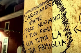 «Carabiniere infame», a Sava spuntano le scritte contro l'arma: indagini in corso «Carabiniere infame», a Sava spuntano le scritte contro l'arma: indagini in corso