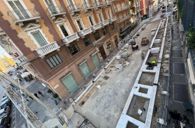 Bari, il cantiere di via Argiro prosegue anche a Natale. L'allarme dei commercianti: «Fatturati in calo» Bari, il cantiere di via Argiro prosegue anche a Natale. L'allarme dei commercianti: «Fatturati in calo»