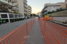 Anche a Taranto si protesta per il Bus Rapid Transit: «Una mannaia per i negozi di quartiere» Anche a Taranto si protesta per il Bus Rapid Transit: «Una mannaia per i negozi di quartiere»