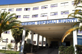 Foggia, per il Riuniti servirà il via libera di Decaro: le internalizzazioni sono congelate