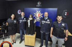 Recuperata a Malta statua in cartapesta rubata dal cimitero di Lecce Recuperata a Malta statua in cartapesta rubata dal cimitero di Lecce