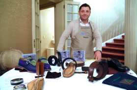 Il maestro calzolaio Gianfranco Montano, dalla Basilicata alla conquista di New York Il maestro calzolaio Gianfranco Montano, dalla Basilicata alla conquista di New York