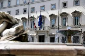 Paga minima in appalti pugliesi, la Consulta respinge il ricorso del governo: «Giusto escludere chi non paga abbastanza i dipendenti» Paga minima in appalti pugliesi, la Consulta respinge il ricorso del governo: «Giusto escludere chi non paga abbastanza i dipendenti»