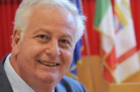 Veleni dopo le Regionali, il Pd ionico in ebollizione: Di Gregorio sospeso (anche) per un post Veleni dopo le Regionali, il Pd ionico in ebollizione: Di Gregorio sospeso (anche) per un post