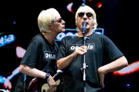 Boom di presenze per il concerto degli Oesais a Bari: tutto esaurito al PalaFlorio