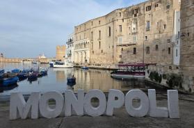Boom di turisti a Monopoli: superato il milione di presenze nel 2025