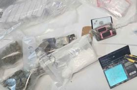 Triggiano, un incidente stradale fa scattare i controlli: arrestato con 9 chili di droga in casa