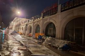 Bari, maltempo fa crollare la recinzione del cantiere FAL in Corso Italia.