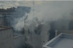 Esplosione ad Adelfia, crolla un edificio. Si cercano due persone sotto le macerie. I vicini: «Ha tremato tutto» VIDEO Esplosione ad Adelfia, crolla un edificio. Si cercano due persone sotto le macerie. I vicini: «Ha tremato tutto» VIDEO