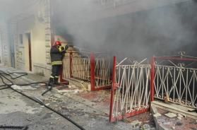 Esplosione ad Adelfia, crolla un edificio. Si cercano due persone sotto le macerie. I vicini: &laquo;Ha tremato tutto&raquo; VIDEO