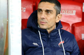 Bari, l'orgoglio di Longo: «Ci danno per morti, ma la quota salvezza è vicina» Bari, l'orgoglio di Longo: «Ci danno per morti, ma la quota salvezza è vicina»