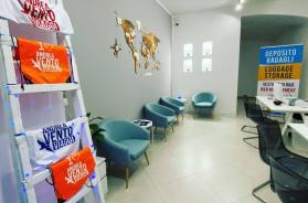 &laquo;I baresi? Preoccupati, ma partono&raquo;: tra Dubai e Doha, cos&igrave; le agenzie di viaggio stanno affrontando la crisi per la guerra