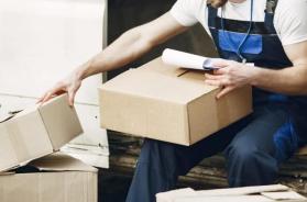 Taranto, era pagato come autista ma organizzava le consegne: precario sar&agrave; risarcito con 200mila euro