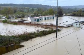 Puglia, il maltempo non d&agrave; tregua: fiume Ofanto in piena, nel Foggiano soccorsi 50 automobilisti