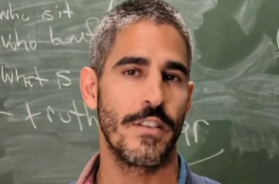 Giornalista e docente dell'Università di Bari arrestato in Kuwait: «Aveva pubblicato video sulla guerra» Giornalista e docente dell'Università di Bari arrestato in Kuwait: «Aveva pubblicato video sulla guerra»