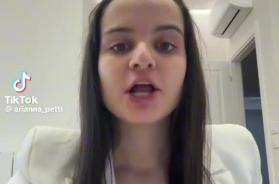 Foggia, Arianna Petti torna in video e fa il nome del presunto autore dei manifesti deepfake porn Foggia, Arianna Petti torna in video e fa il nome del presunto autore dei manifesti deepfake porn