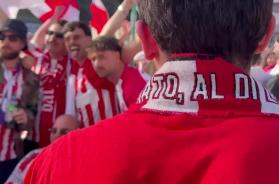 Barletta in festa: dopo 11 anni i biancorossi tornano in Serie C, piazza Roma invasa dai tifosi