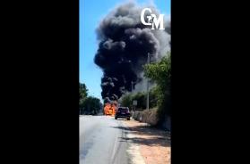 Paura a Casamassima: pullman Ferrovie Sud-Est in fiamme, studenti messi in salvo dall’autista VIDEO